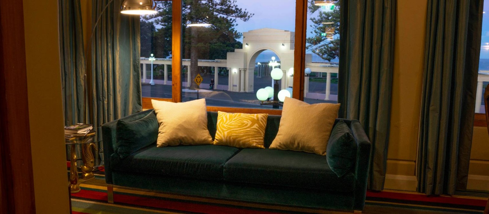 Luxurious Suites, Studios, King & Queen Rooms & a 2 Bedroom Apartment.