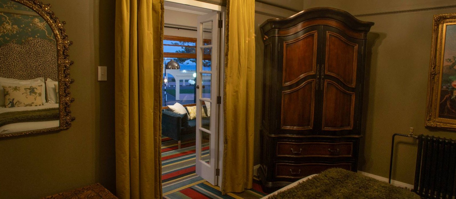 Uniquely Styled Boutique Accommodation.